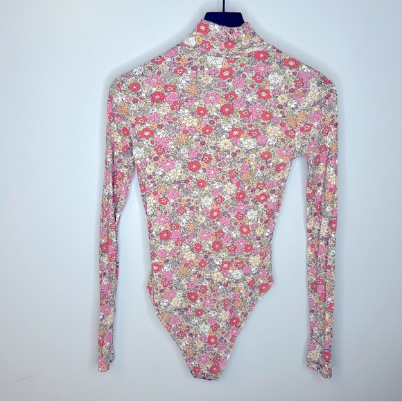 H&M Pink and Green Multi Turtleneck Floral Ribbed Bodysuit Size S - Picture 2 of 9